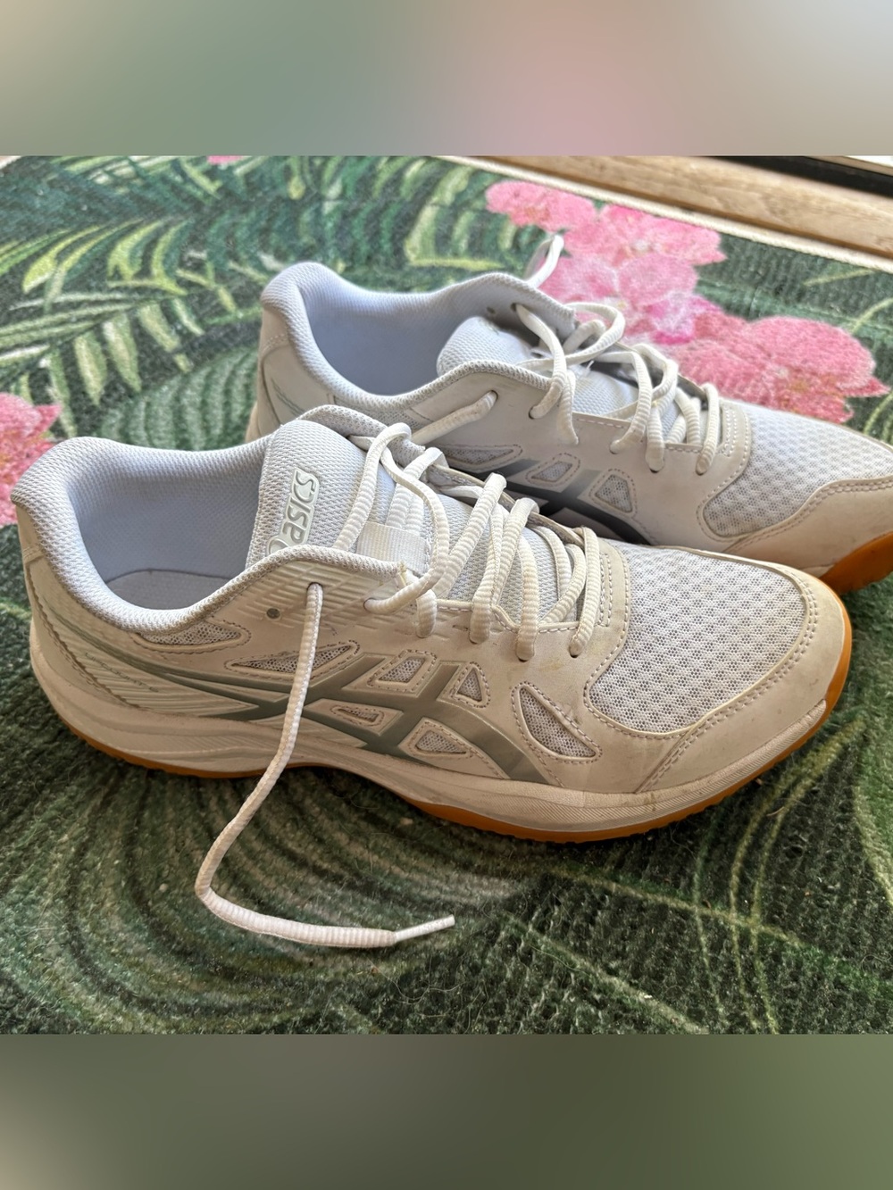 ASICS Women's White and Light Gray Athletic Sneakers